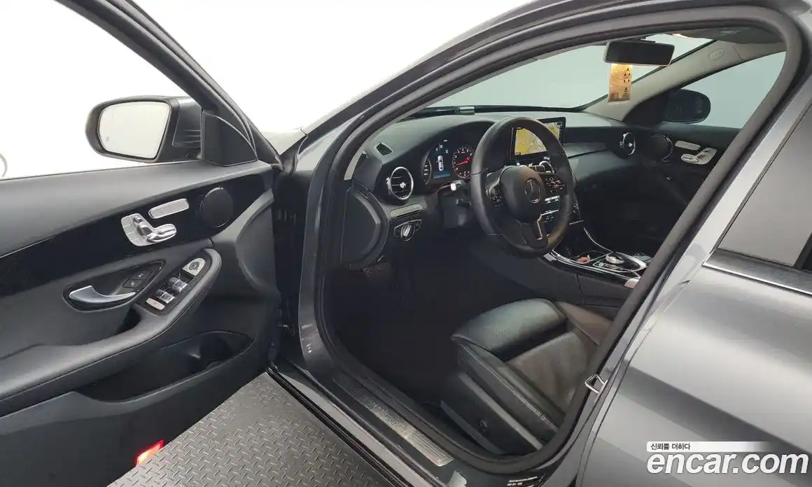 Mercedes-Benz C-Class 2019 2.0 гидро, фото 13