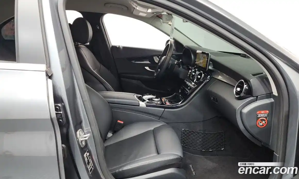 Mercedes-Benz C-Class 2019 2.0 гидро, фото 16