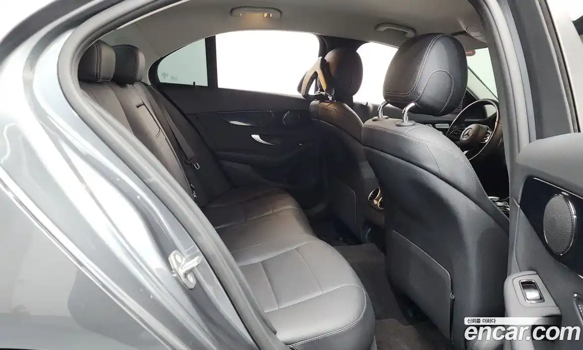 Mercedes-Benz C-Class 2019 2.0 гидро, фото 18