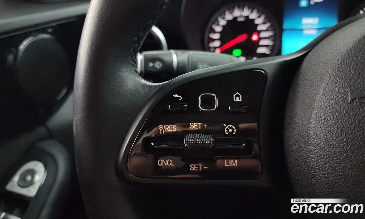 Mercedes-Benz C-Class 2019 2.0 гидро, фото 24