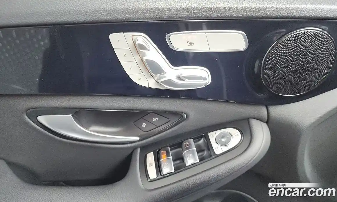 Mercedes-Benz C-Class 2019 2.0 гидро, фото 32