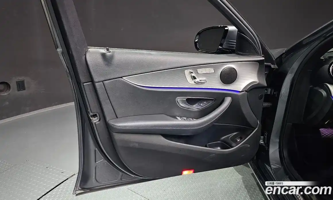 Mercedes-Benz E-Class 2018 2.0 автомат (гидро), фото 14