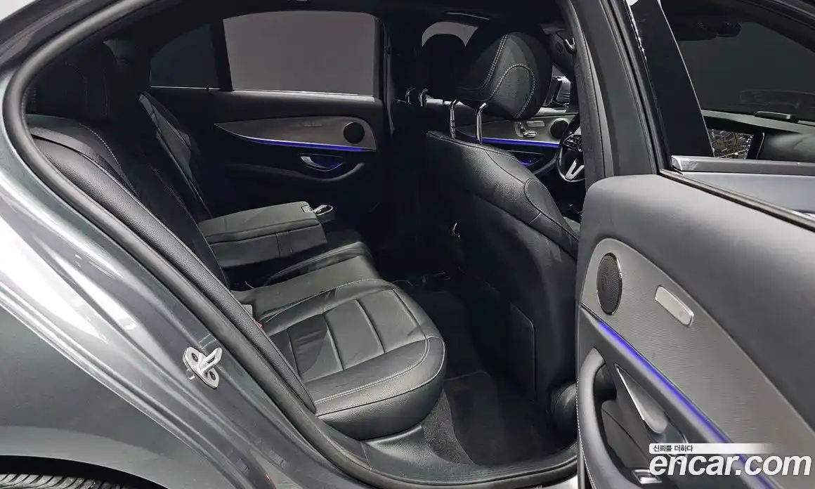 Mercedes-Benz E-Class 2018 2.0 автомат (гидро), фото 17