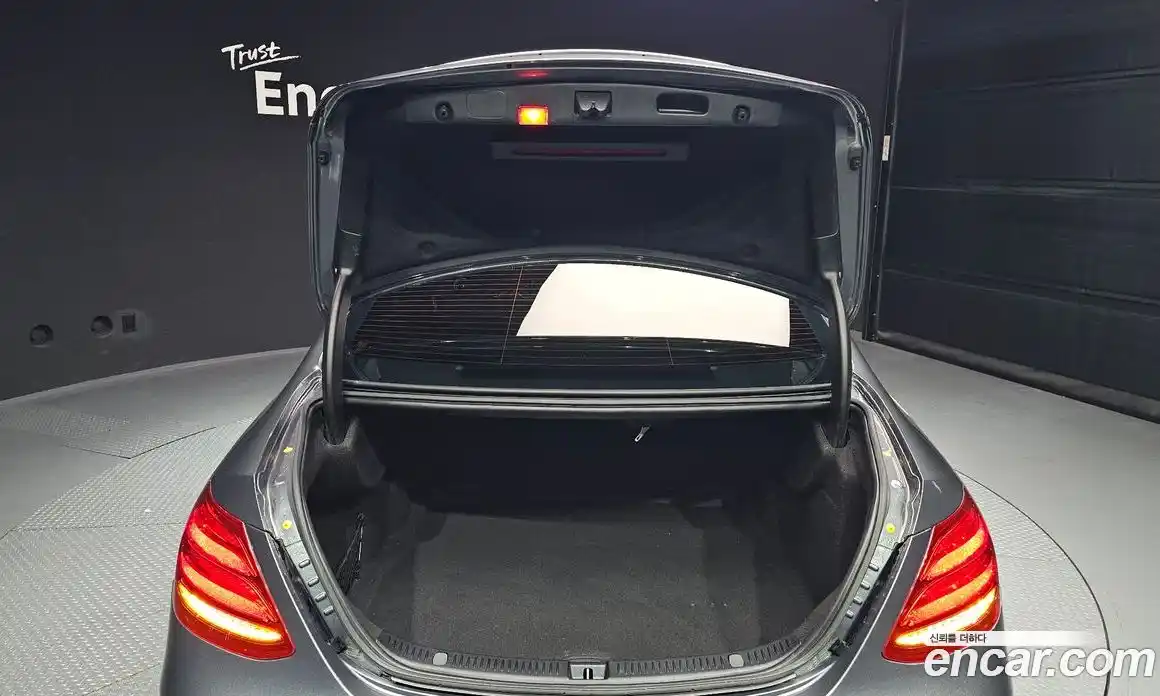 Mercedes-Benz E-Class 2018 2.0 автомат (гидро), фото 26