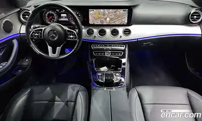 Mercedes-Benz E-Class 2018 2.0 автомат (гидро), миниатюра 10