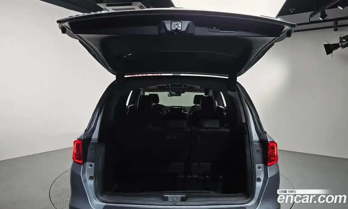 Honda Odyssey 2018 3.5 автомат (гидро), фото 25