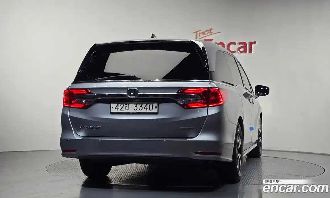 Honda Odyssey 2018 3.5 автомат (гидро), фото 4