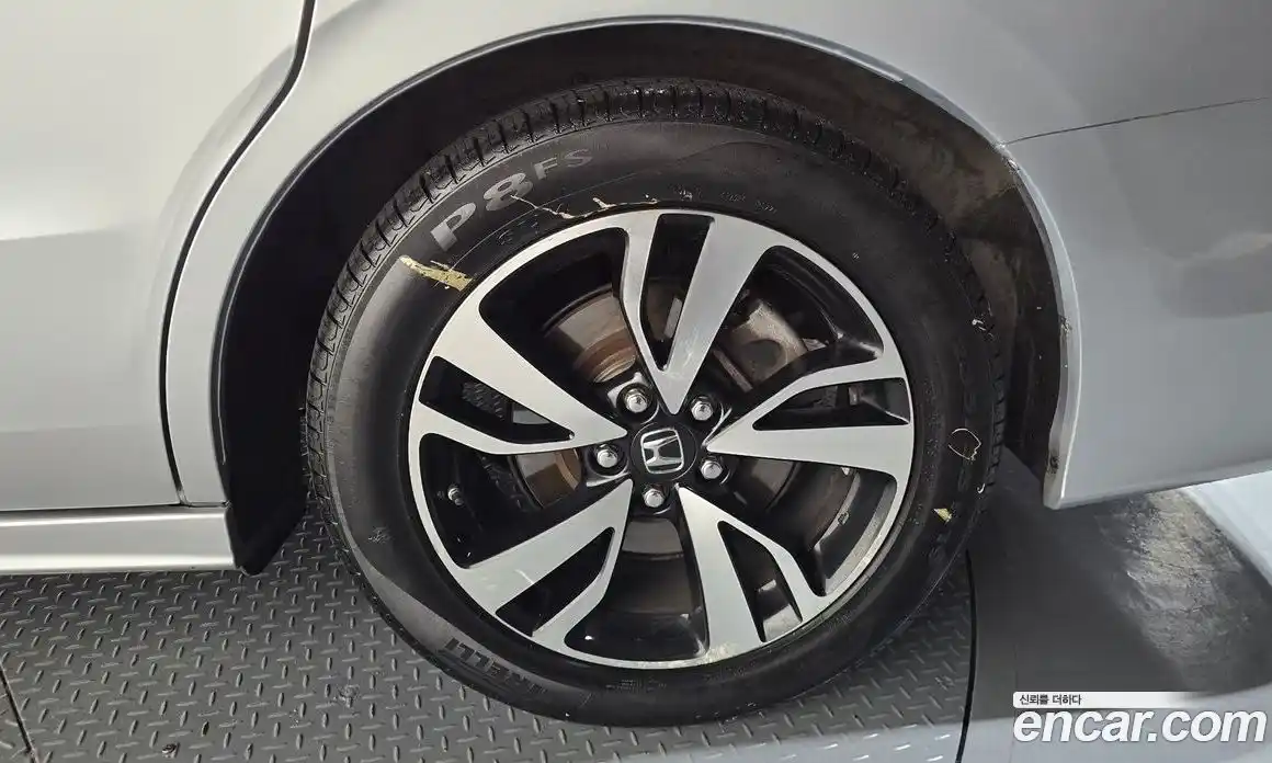 Honda Odyssey 2018 3.5 автомат (гидро), фото 7