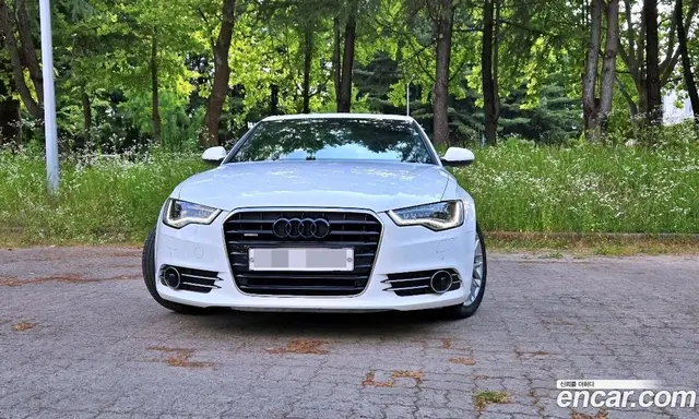 Audi A6 2015 2.0 автомат (гидро), миниатюра 3