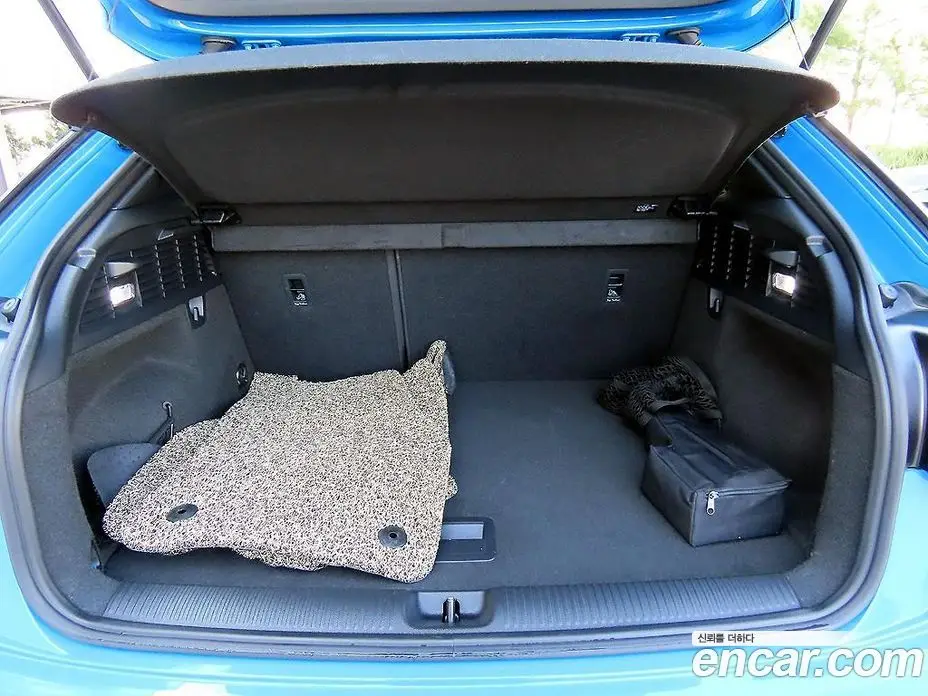 Audi Q2 2023 2.0 автомат (гидро), фото 17