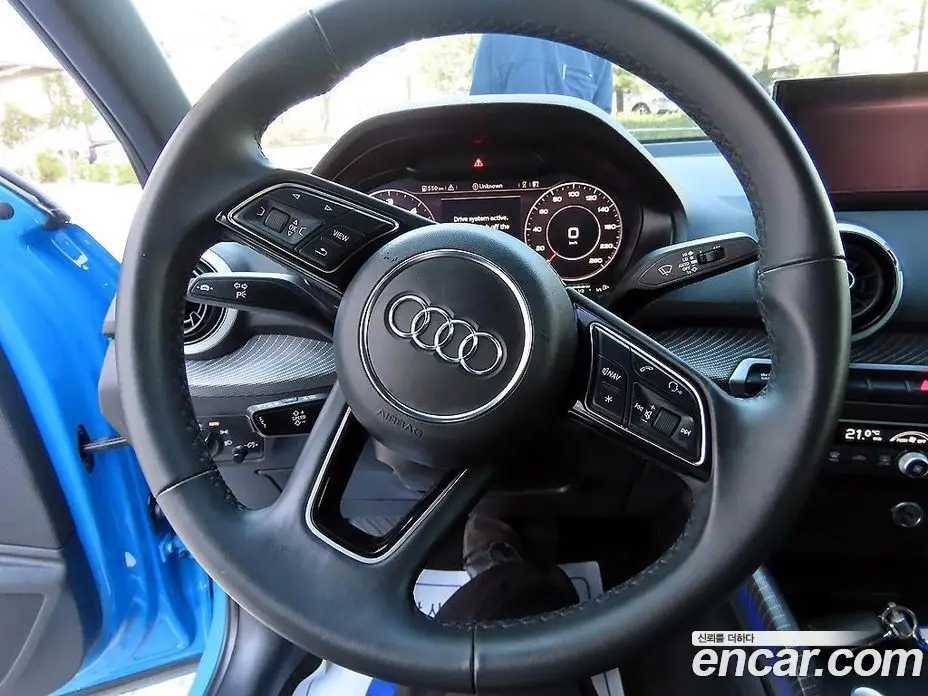 Audi Q2 2023 2.0 автомат (гидро), фото 8
