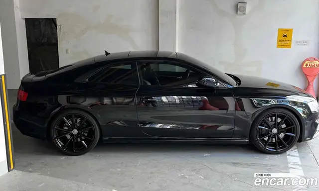 Audi RS5 2016 4.2 автомат (гидро), миниатюра 3