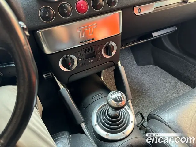 Audi TT 2001 1.8 механика, миниатюра 7