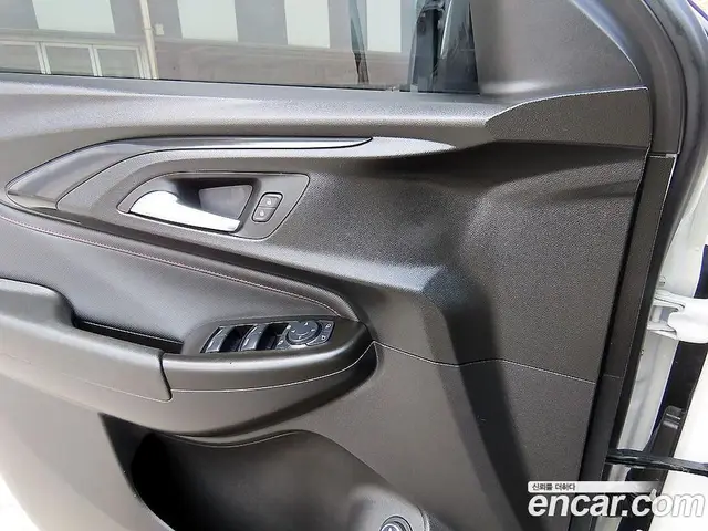 Chevrolet TrailBlazer 2022 1.3 автомат (гидро), миниатюра 11