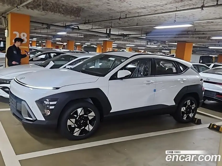 Hyundai Kona 2026 1.6 автомат (гидро), фото 3