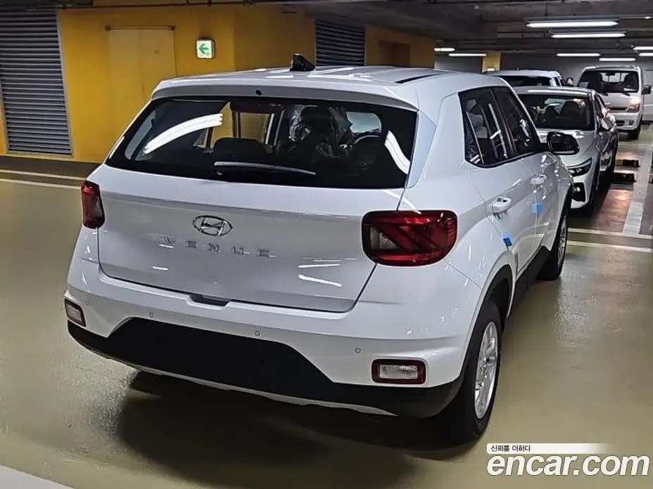 Hyundai Venue 2026 1.6 автомат (гидро), фото 6