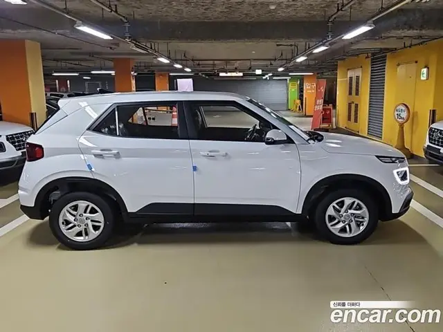 Hyundai Venue 2026 1.6 автомат (гидро), миниатюра 7