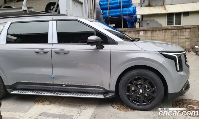 Kia Carnival 2026 1.6 автомат (гидро), миниатюра 3