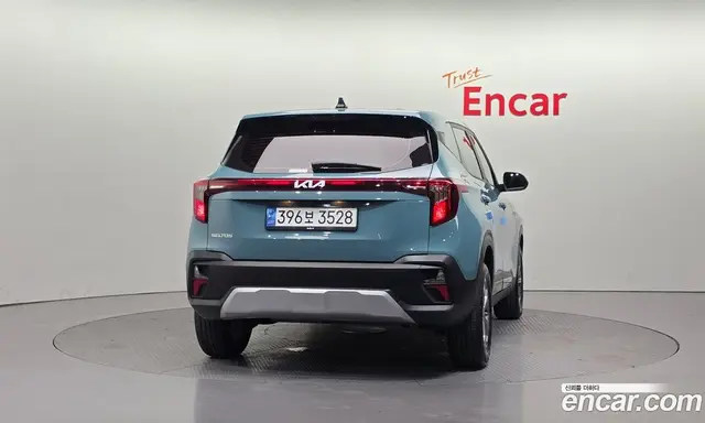 Kia Seltos 2023 2.0 автомат (гидро), миниатюра 4