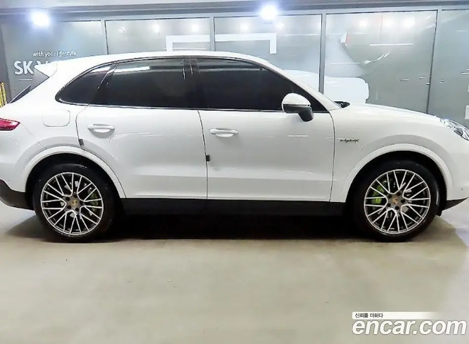 Porsche Cayenne 2022 3.0 автомат (гидро), фото 3