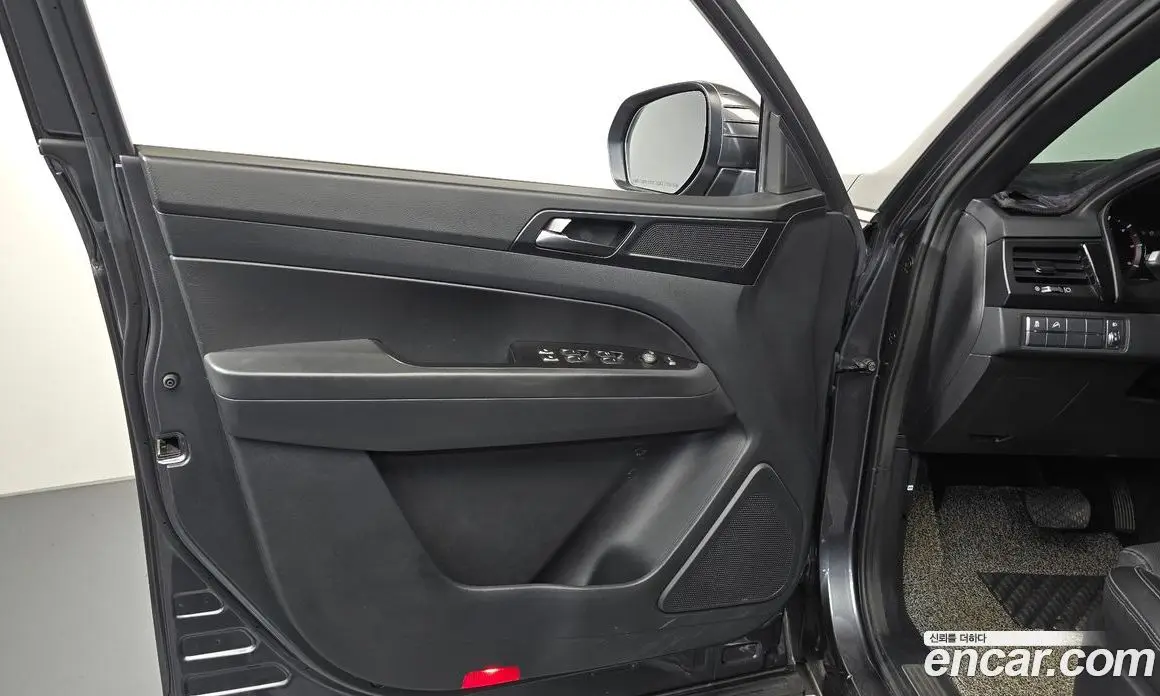 SsangYong Rexton 2020 2.2 автомат (гидро), фото 14