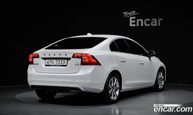 Volvo S60 2018 2.0 автомат (гидро), миниатюра 2