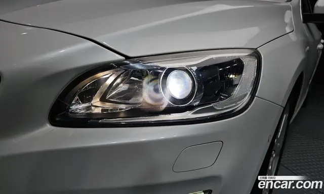 Volvo S60 2018 2.0 автомат (гидро), миниатюра 8