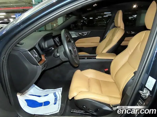 Volvo S60 2021 2.0 автомат (гидро), миниатюра 6