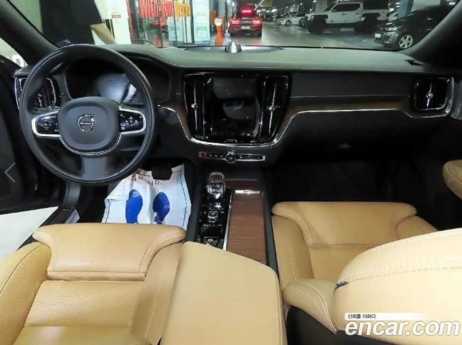Volvo S60 2021 2.0 автомат (гидро), фото 10