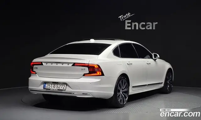 Volvo S90 2023 2.0 автомат (гидро), миниатюра 2