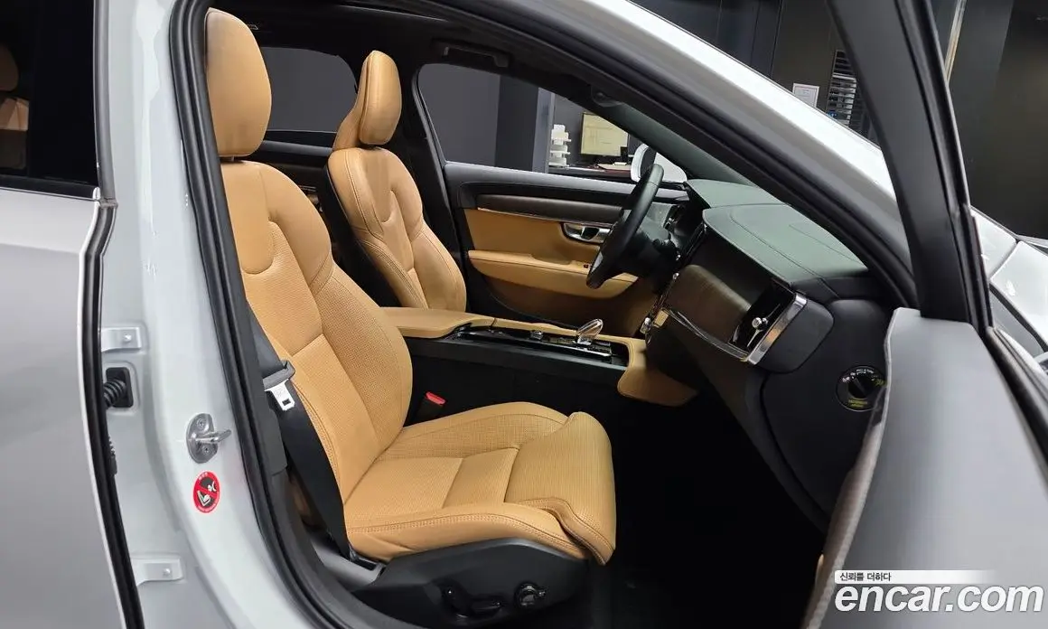 Volvo S90 2023 2.0 автомат (гидро), фото 17