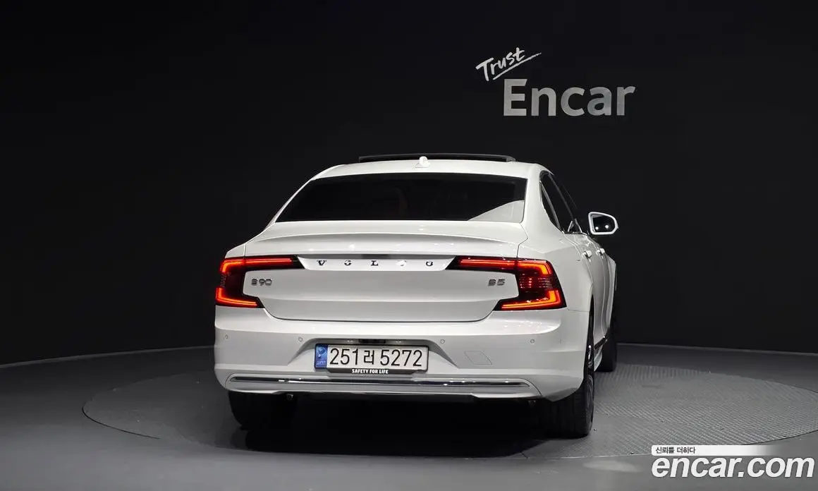 Volvo S90 2023 2.0 автомат (гидро), фото 4