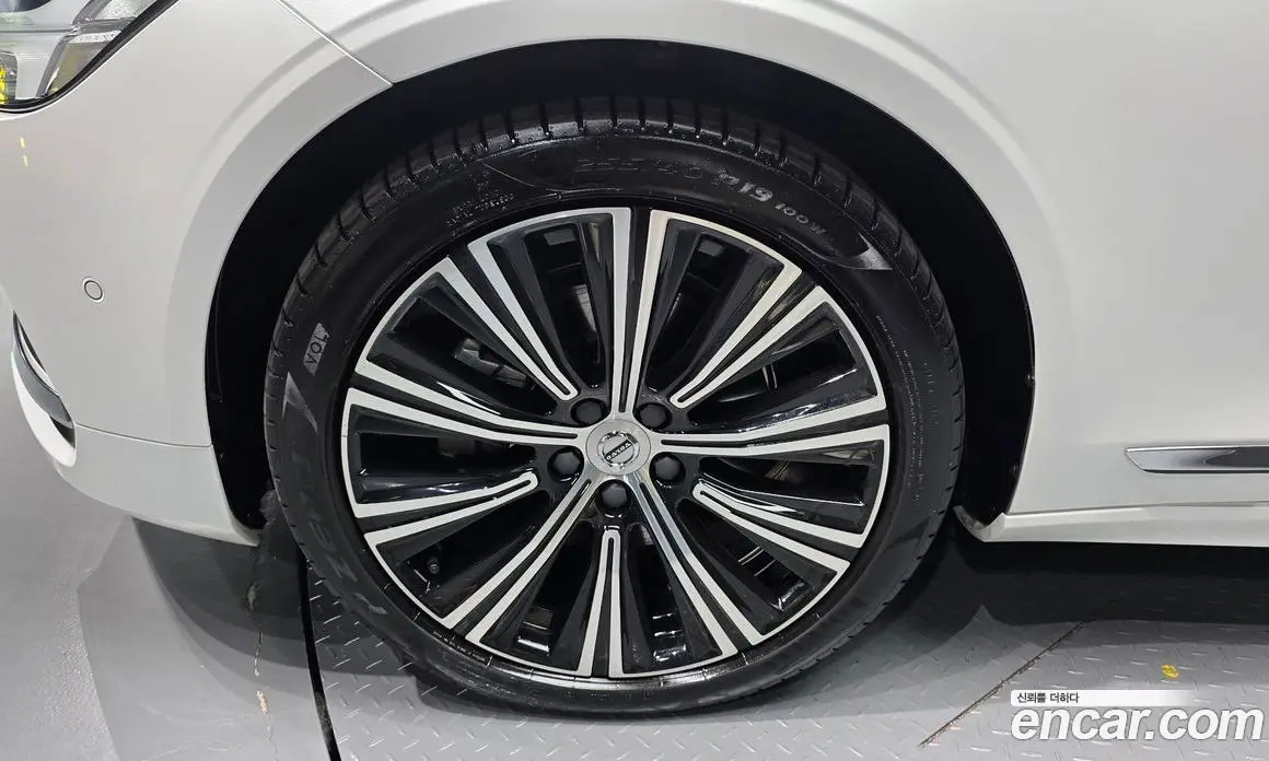 Volvo S90 2023 2.0 автомат (гидро), фото 5