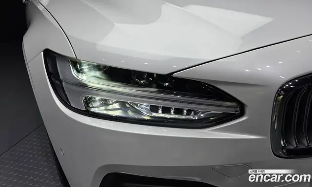 Volvo S90 2023 2.0 автомат (гидро), миниатюра 8