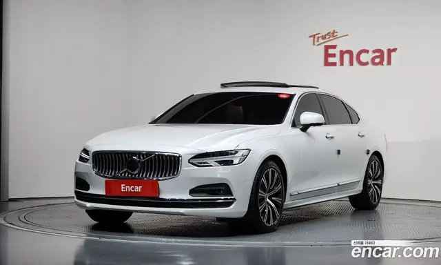 Volvo S90, 2023, 39 456 км