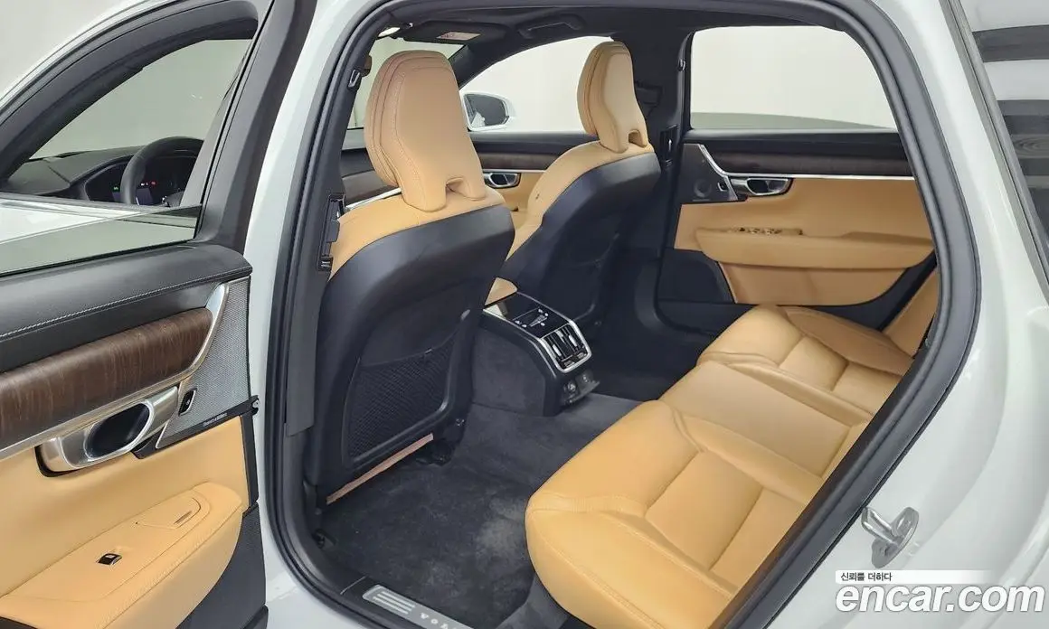 Volvo S90 2023 2.0 автомат (гидро), фото 16
