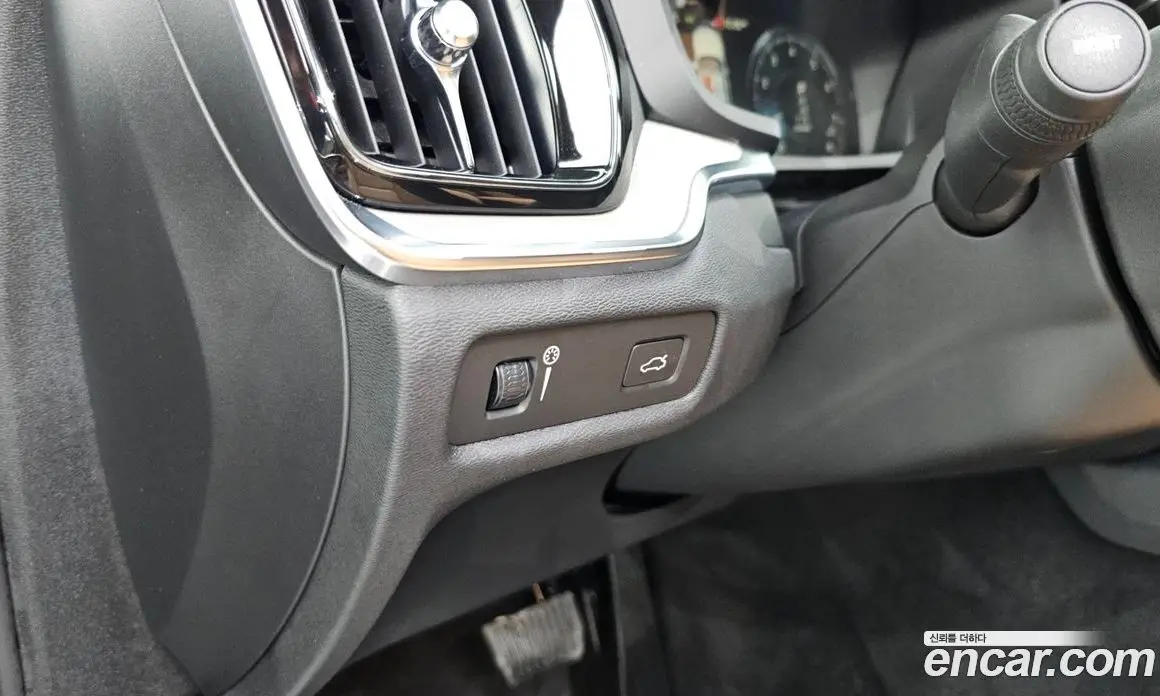 Volvo V60 2020 2.0 автомат (гидро), фото 26