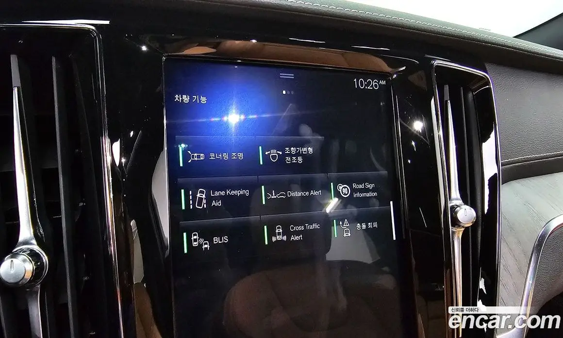 Volvo V60 2020 2.0 автомат (гидро), фото 29