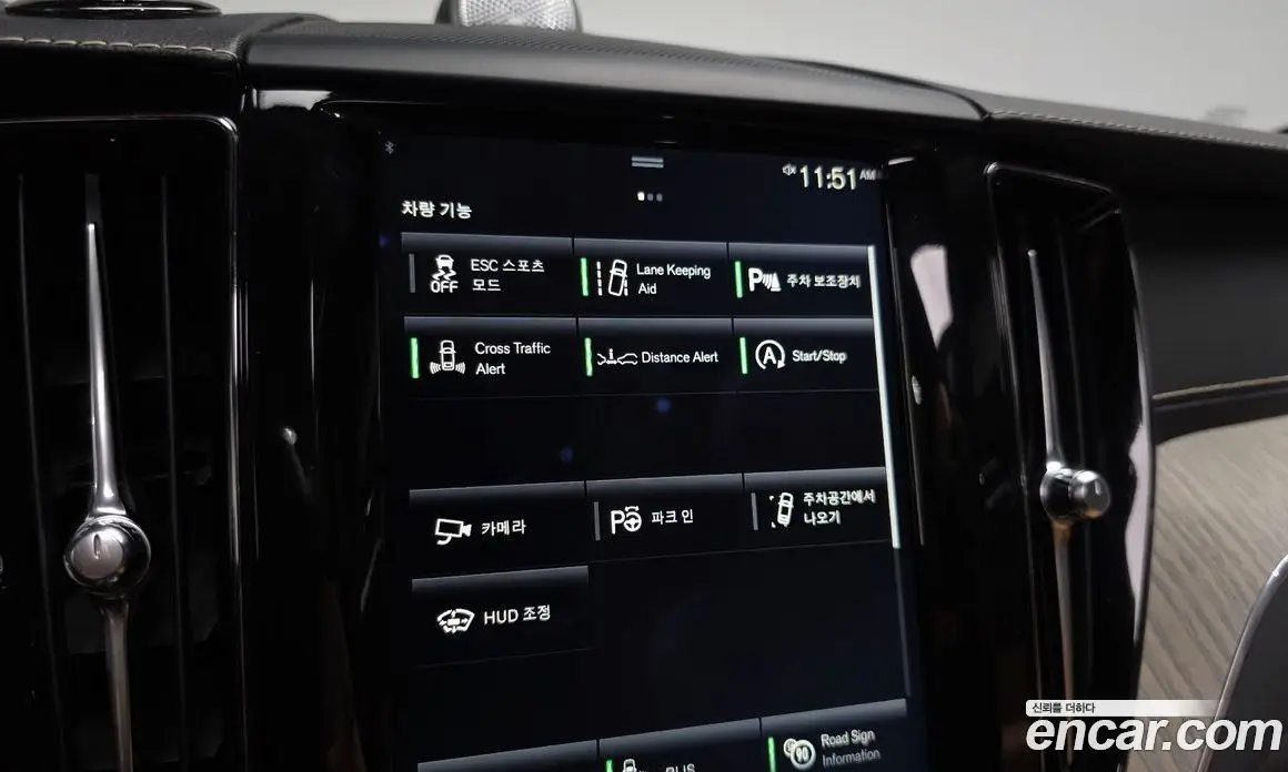 Volvo XC60 2018 2.0 автомат (гидро), фото 23