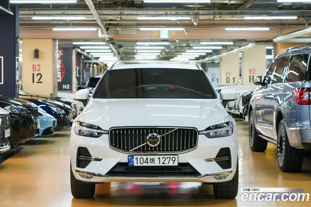 Volvo XC60 2023 2.0 автомат (гидро), фото 3