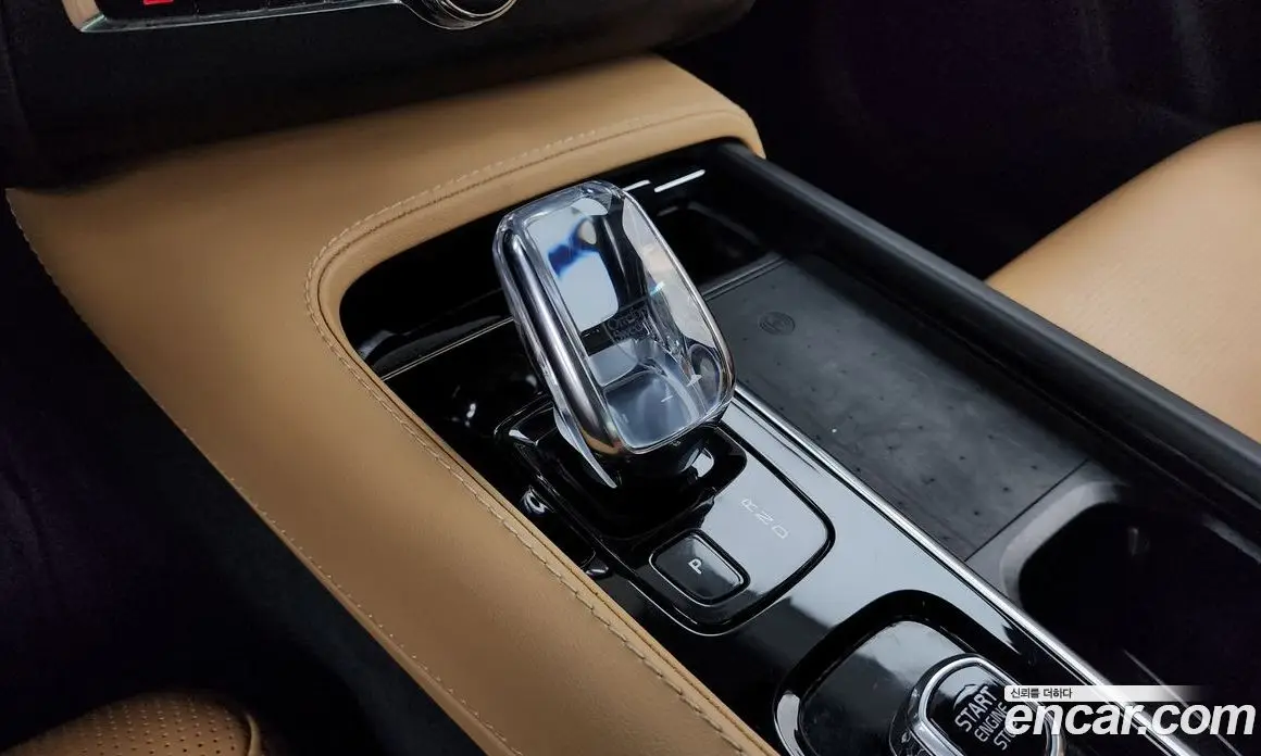 Volvo XC90 2021 2.0 автомат (гидро), фото 9