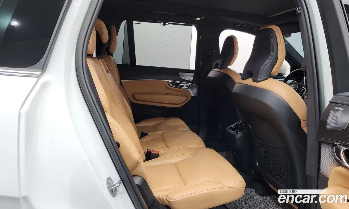 Volvo XC90 2022 2.0 автомат (гидро), фото 19