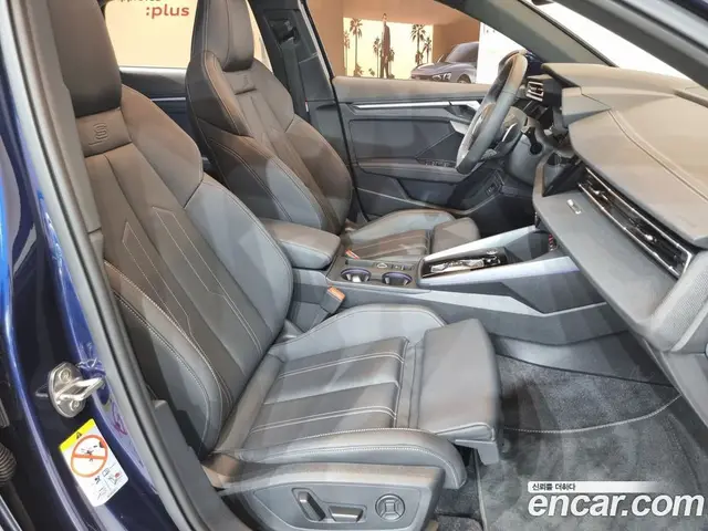 Audi A3 2025 2.0 автомат (гидро), миниатюра 11