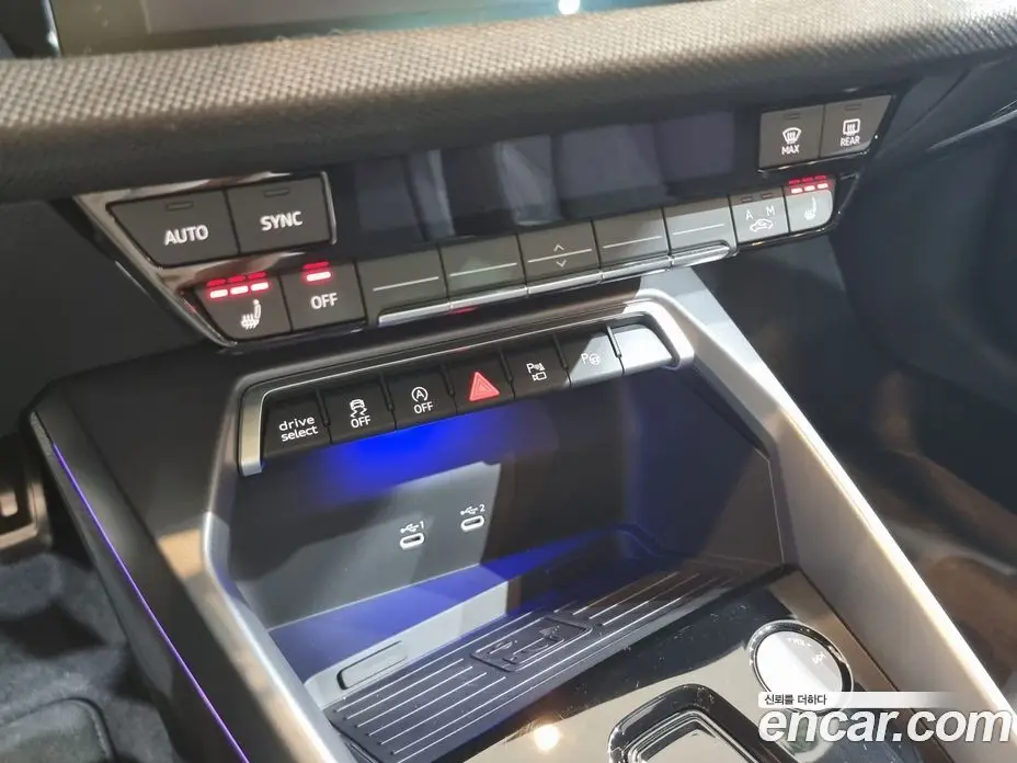 Audi A3 2025 2.0 автомат (гидро), фото 16