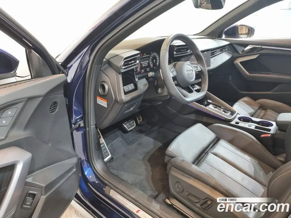 Audi A3 2025 2.0 автомат (гидро), фото 10