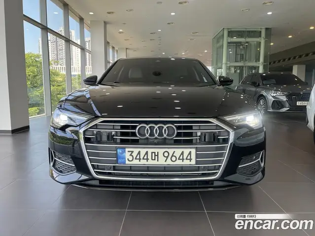 Audi A6 2023 2.0 автомат (гидро), миниатюра 3