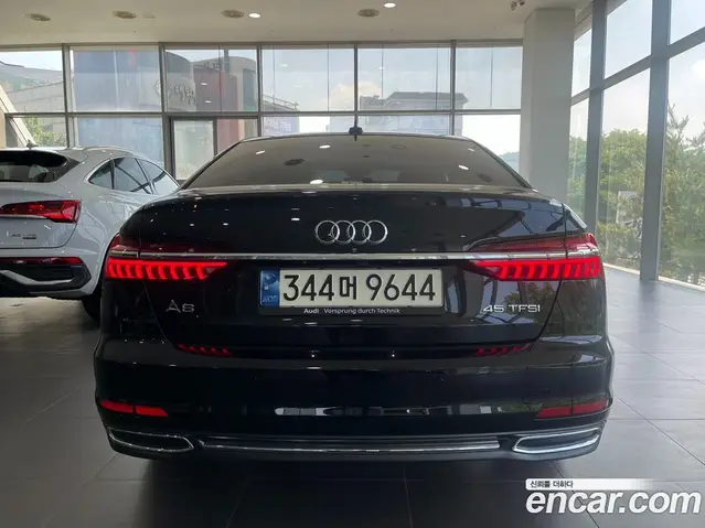 Audi A6 2023 2.0 автомат (гидро), миниатюра 4