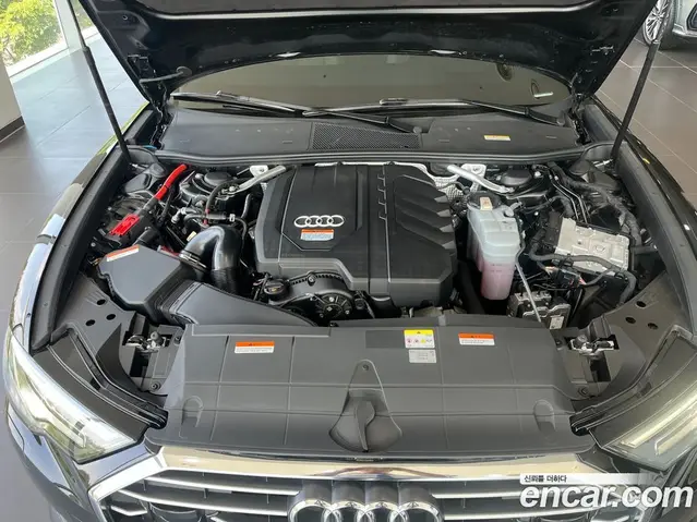 Audi A6 2023 2.0 автомат (гидро), миниатюра 6
