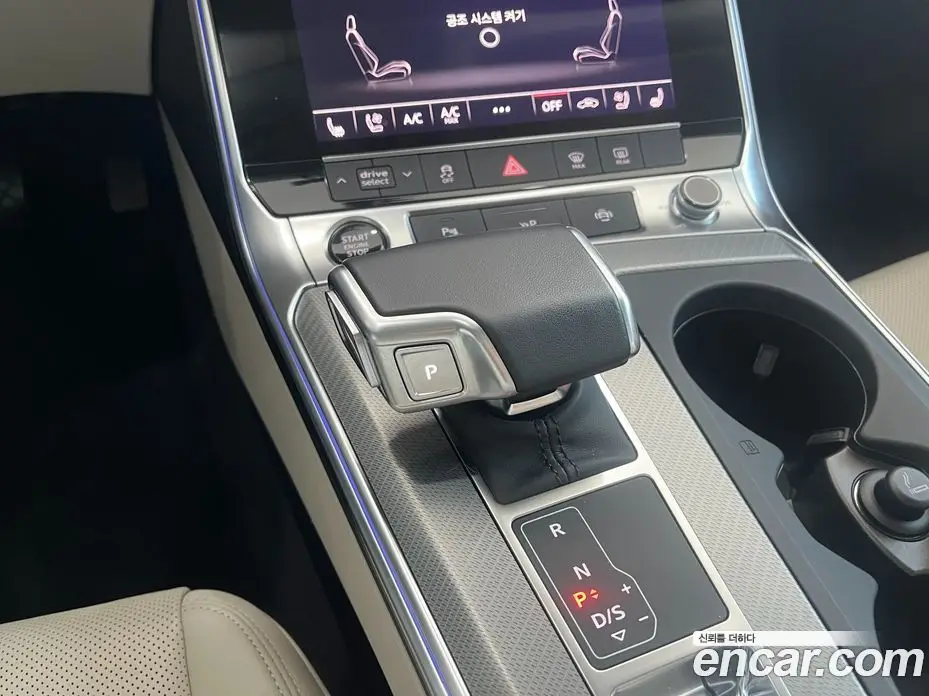 Audi A6 2023 2.0 автомат (гидро), фото 9