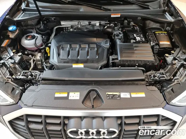 Audi Q3 2025 2.0 автомат (гидро), миниатюра 6